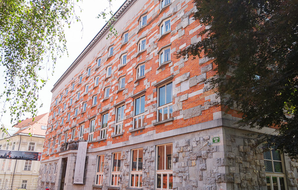 Plečnik's library.