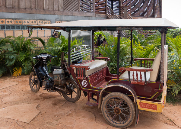 Slightly different than the tuk tuks in other parts of Southeast Asia, the moto kangbey was a great mode of transport around Kampong Chhnang. 